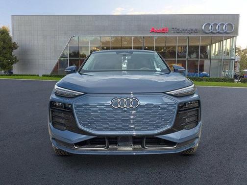 2025 Audi Q6 e-tron Premium Plus