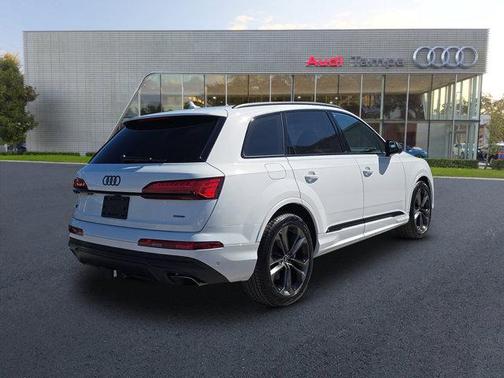 2025 Audi Q7 55 Prestige