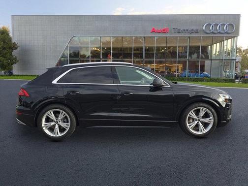 2023 Audi Q8 55 Prestige