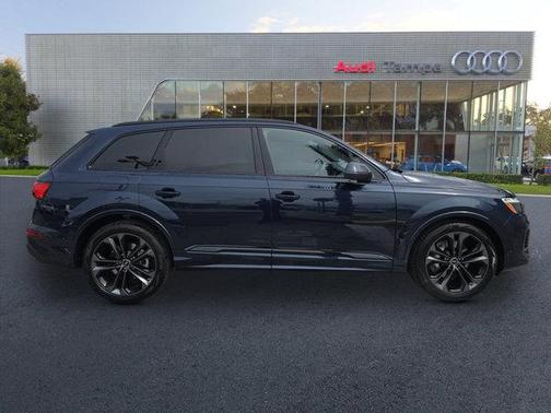 2025 Audi Q7 55 Prestige