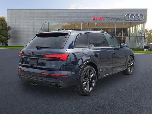 2025 Audi Q7 55 Prestige