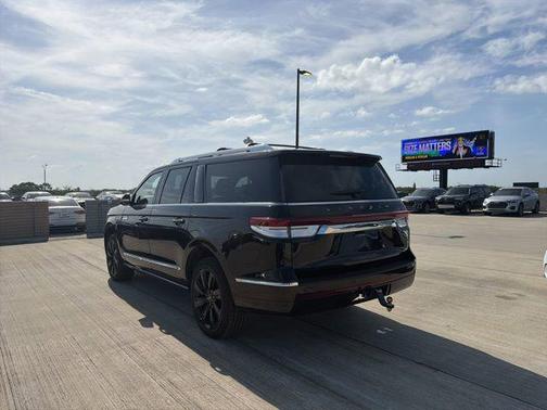 Infinite Black Metallic Clearcoat 2023 Lincoln Navigator Reserve