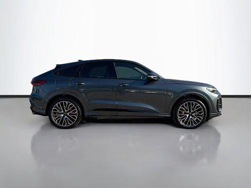 2025 Audi SQ5 3.0T Premium Plus