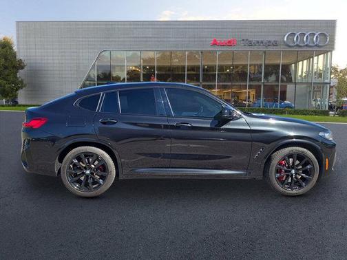 2023 BMW X4 M40i