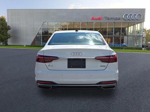 2024 Audi A4 45 S line Premium Plus