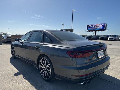 Daytona Gray Pearl Effect 2021 Audi S8 4.0T