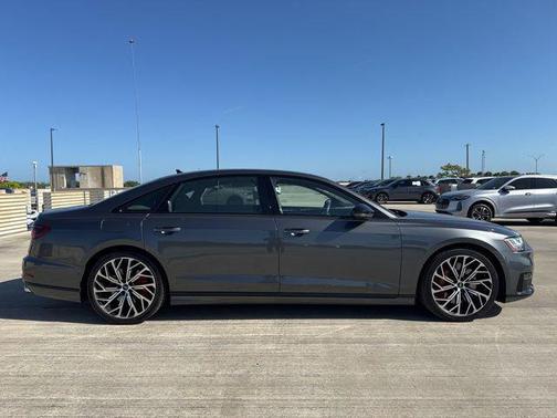 Daytona Gray Pearl Effect 2021 Audi S8 4.0T