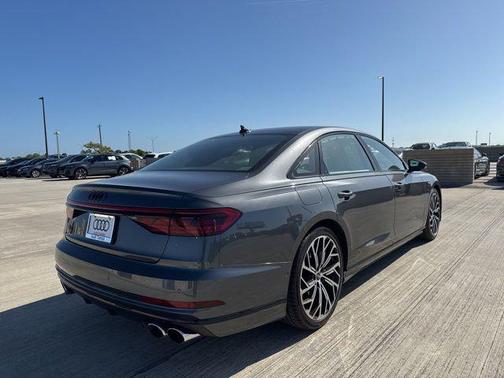 Daytona Gray Pearl Effect 2021 Audi S8 4.0T