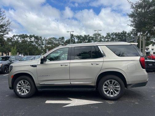 2021 GMC Yukon SLT