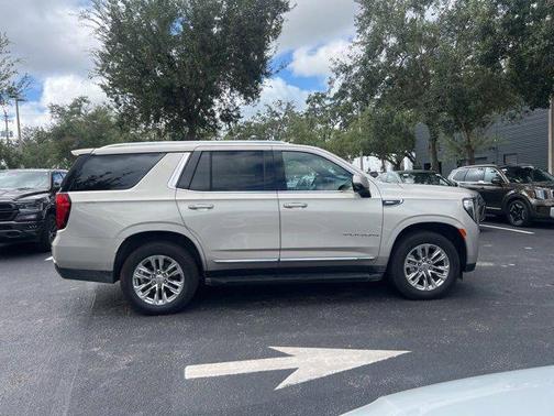 2021 GMC Yukon SLT