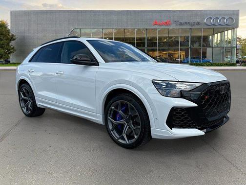 Glacier White Metallic 2026 Audi RS Q8 4.0T