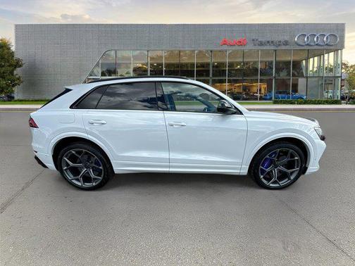 Glacier White Metallic 2026 Audi RS Q8 4.0T