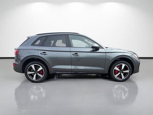 2024 Audi Q5 45 S line Premium Plus