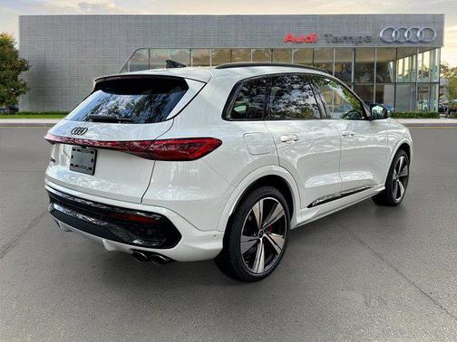 2025 Audi SQ5 3.0T Premium Plus