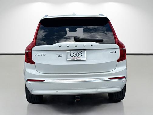 Crystal White Metallic 2024 Volvo XC90 B6 Ultimate Bright Theme 7-Seater