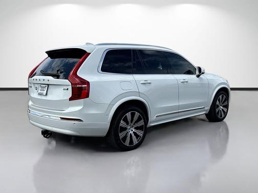 Crystal White Metallic 2024 Volvo XC90 B6 Ultimate Bright Theme 7-Seater