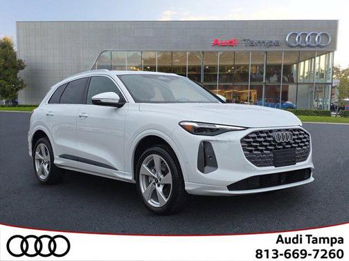 2025 Audi Q5 Premium Plus