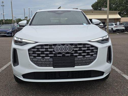 2025 Audi Q5 Premium Plus