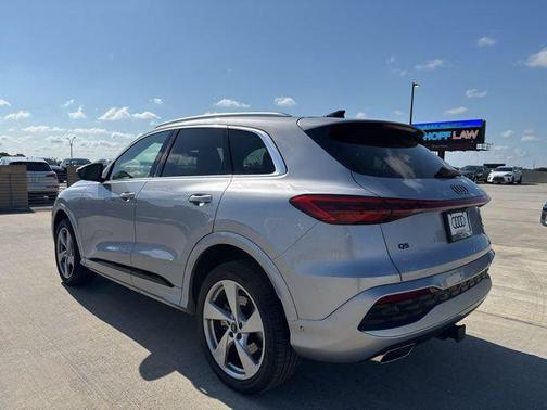 Silver Metallic 2025 Audi Q5 Premium Plus TFSI quattro S tronic