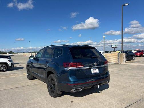 2022 Volkswagen Atlas 3.6L SE w/Technology