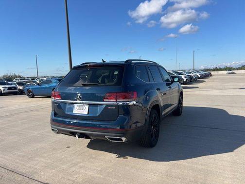 2022 Volkswagen Atlas 3.6L SE w/Technology