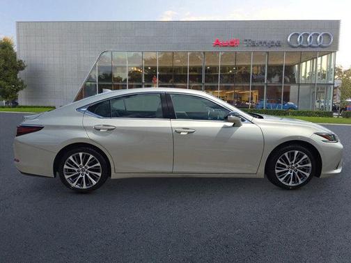 2019 Lexus ES 350 Ultra Luxury