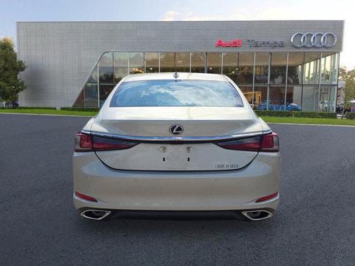 2019 Lexus ES 350 Ultra Luxury