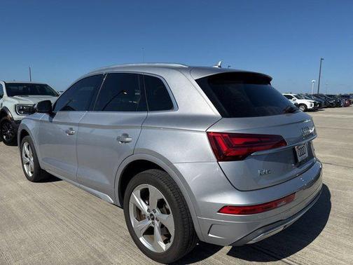 2021 Audi Q5 45 Premium Plus