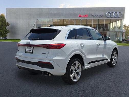 2025 Audi Q5 Premium Plus