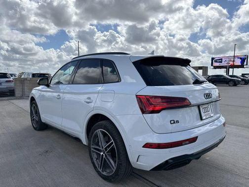 2023 Audi Q5 e 55 S line Prestige