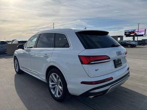 2026 Audi Q7 55 Premium Plus