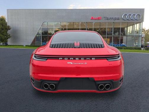 2020 Porsche 911 Carrera S