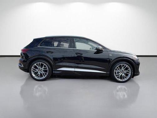 2026 Audi Q4 e-tron Premium Plus 55 quattro