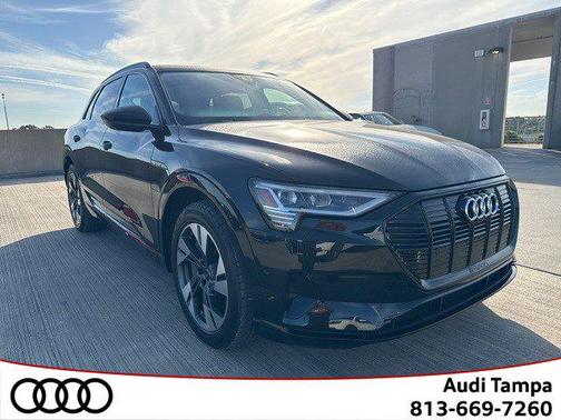 2022 Audi e-tron Premium