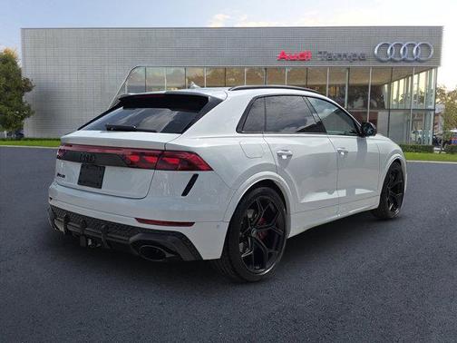2025 Audi RS Q8 4.0T