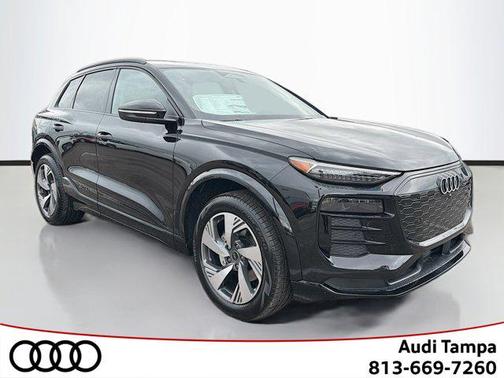 2025 Audi Q6 e-tron Premium Plus quattro