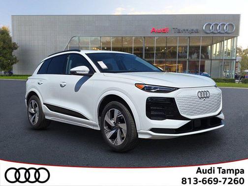 2025 Audi Q6 e-tron Premium quattro