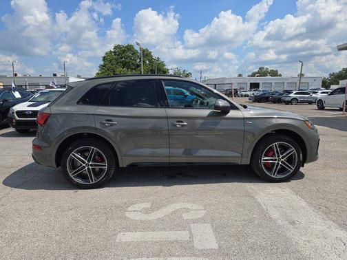 2025 Audi Q5 55 S line Premium Plus