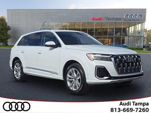 2025 Audi Q7 55 Premium