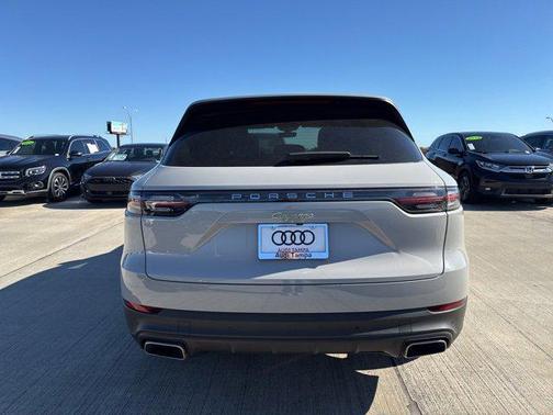 2022 Porsche Cayenne Cayenne E-Hybrid