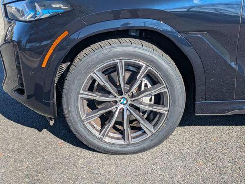 2025 BMW X6 xDrive40i