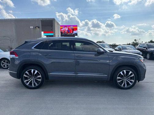 2023 Volkswagen Atlas Cross Sport 3.6L V6 SEL Premium R-Line