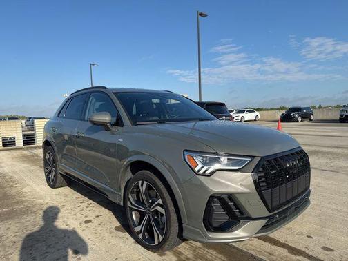 2024 Audi Q3 45 S line Premium Plus