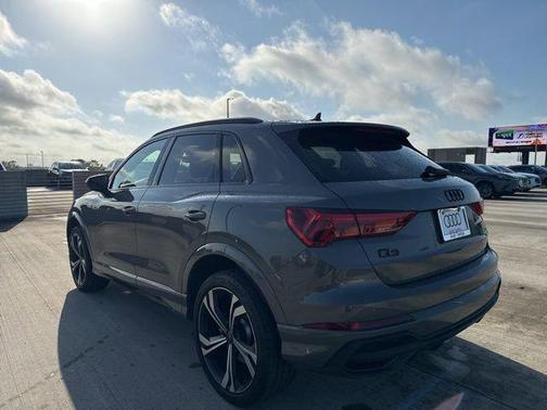 2024 Audi Q3 45 S line Premium Plus