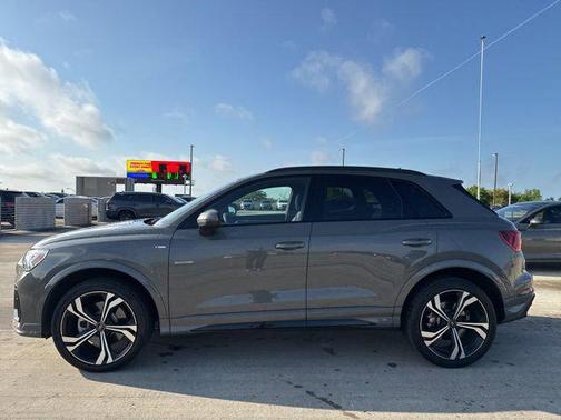2024 Audi Q3 45 S line Premium Plus