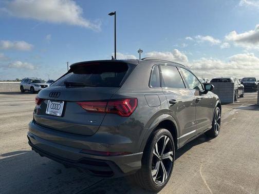 2024 Audi Q3 45 S line Premium Plus