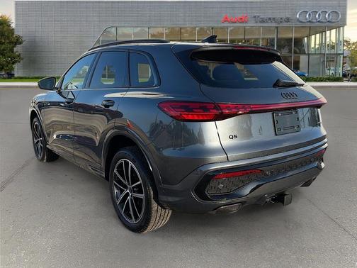 Daytona Gray Metallic 2026 Audi Q5 Premium Plus TFSI quattro S tronic