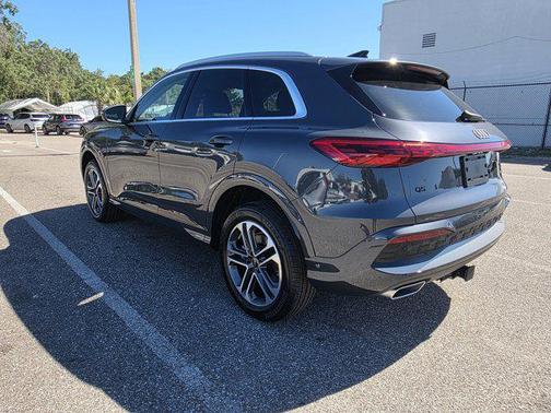 2025 Audi Q5 Premium TFSI quattro S tronic