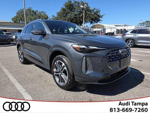 2025 Audi Q5 Premium TFSI quattro S tronic