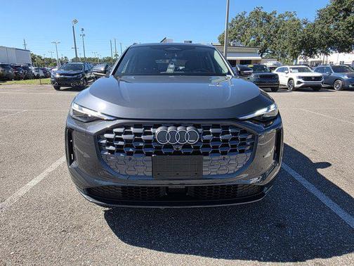 2025 Audi Q5 Premium TFSI quattro S tronic